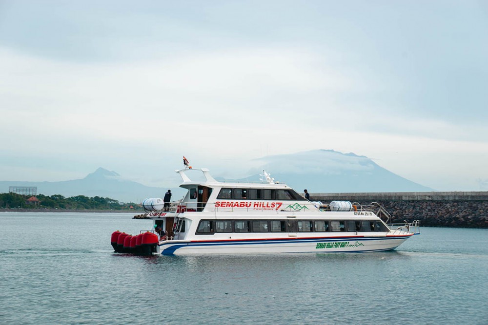 Semabu Hills Fastboat